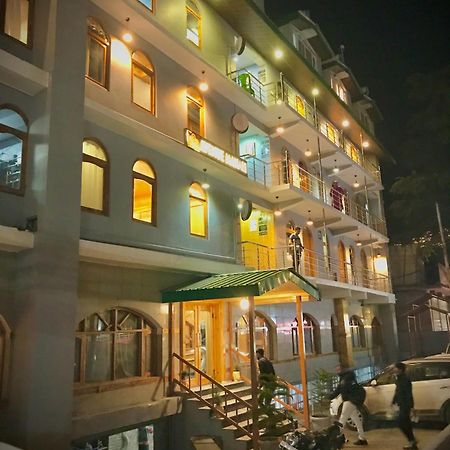 The Avenue Hotel , Manali A River Side Hotel Dış mekan fotoğraf